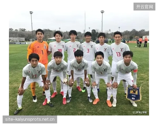 被称“网球下一个传奇”的少年连续大胜